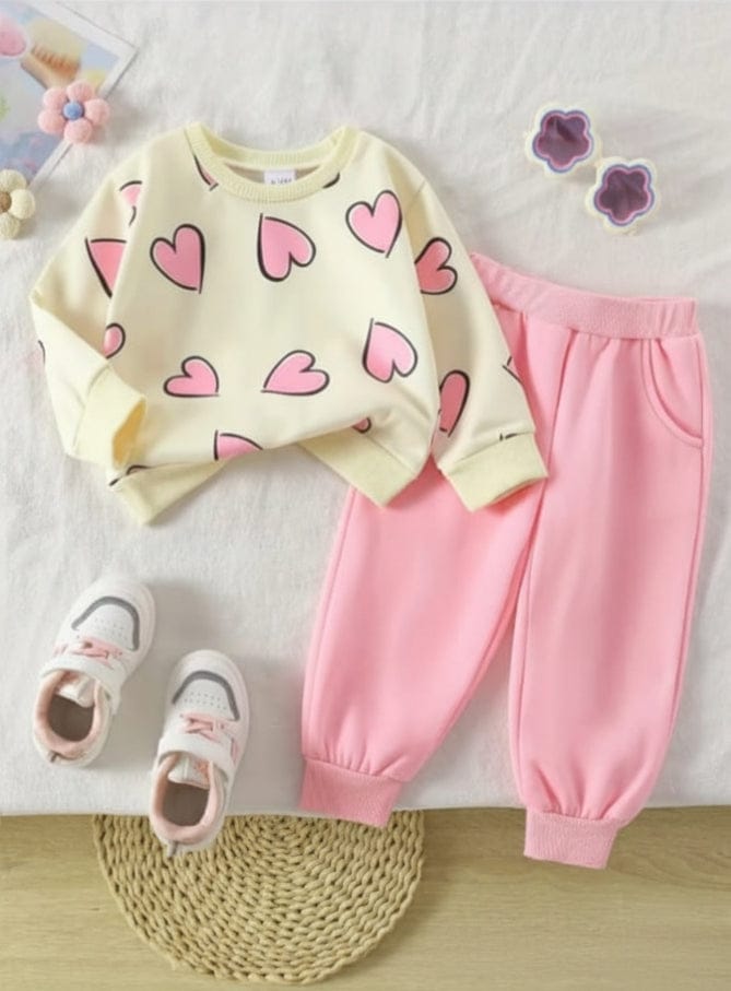 Cute Hearts Printed Girls 2-Piece Winter Tracksuit – Soft Fleece Set